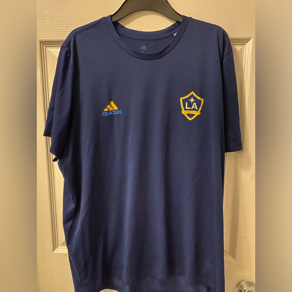 LA Galaxy men’s soccer league T-shirt size XL